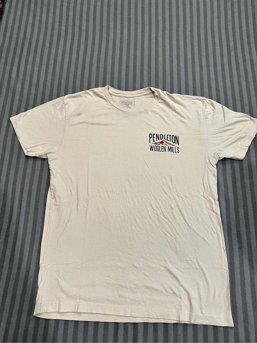 Pendleton Vintage Bison Graphic Tee Cream Large